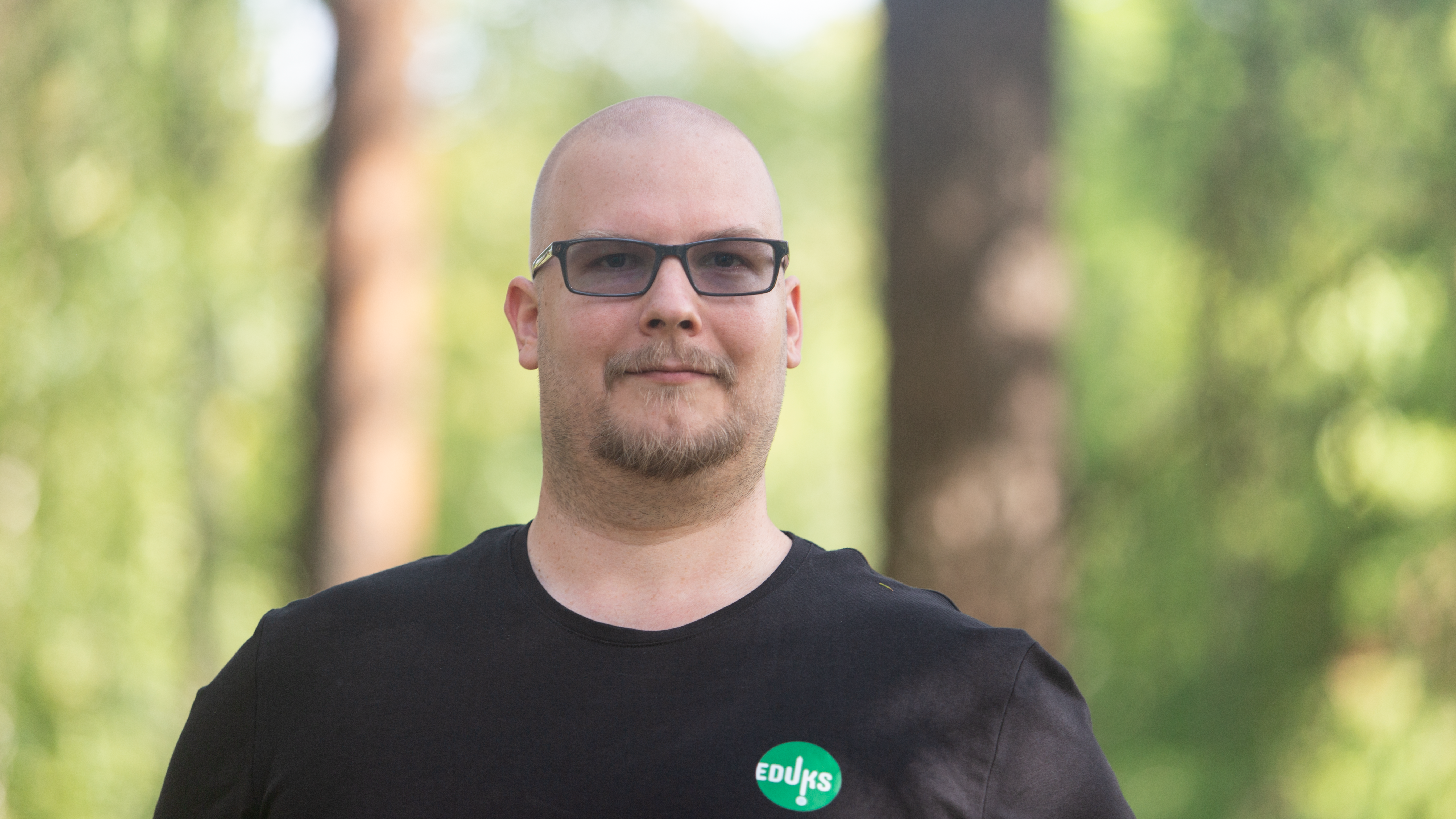 Joni Hikipää kuvassa.